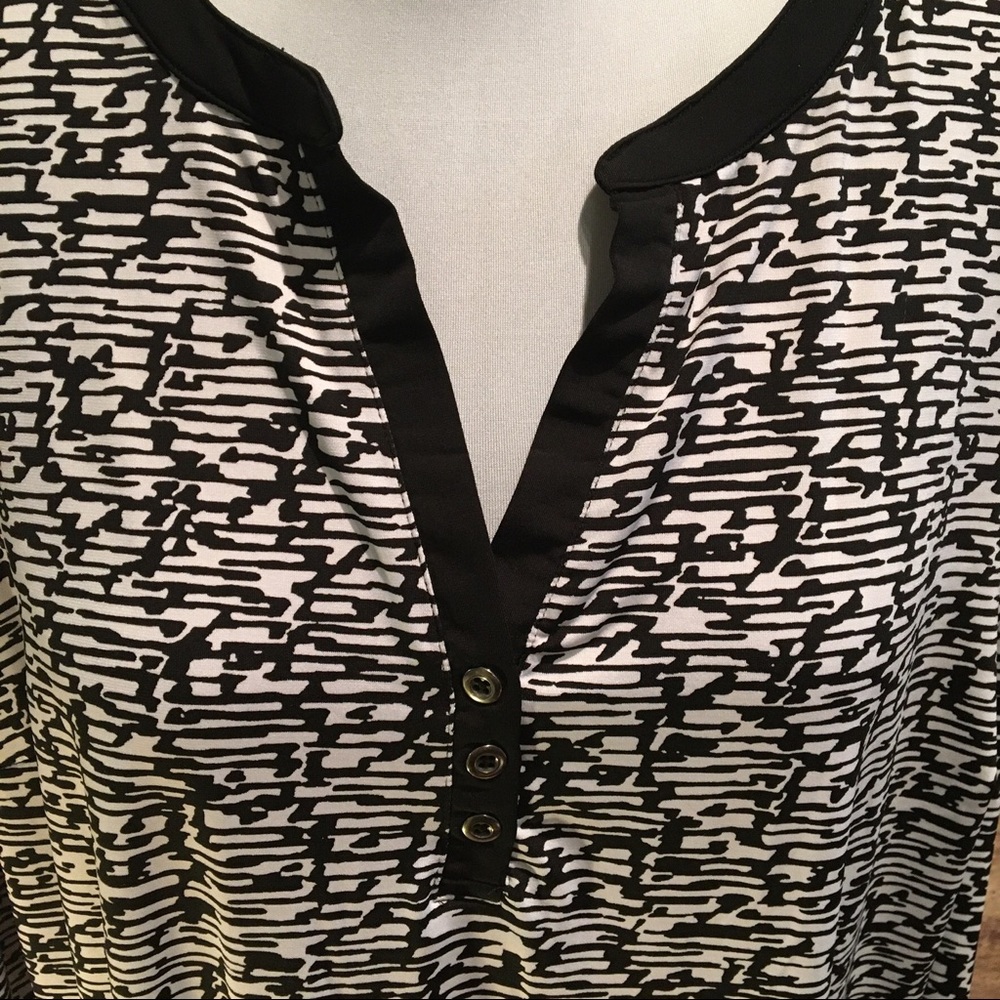 Woman Within Henley Style Top | EUC | SZ 1X
